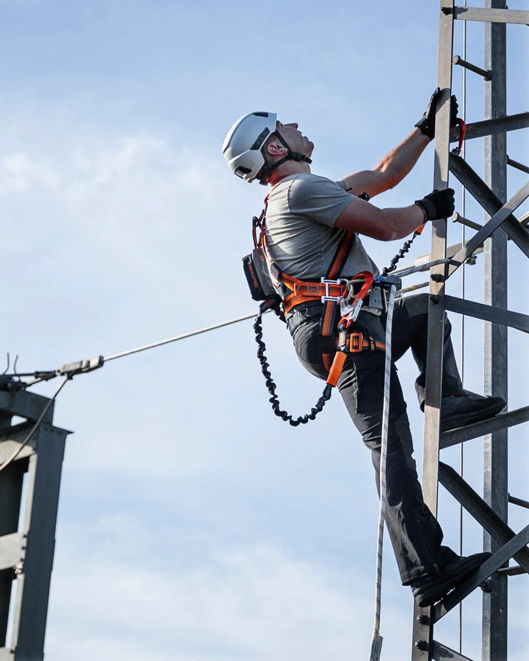 Harness dây đai an toàn khi làm việc trên cao